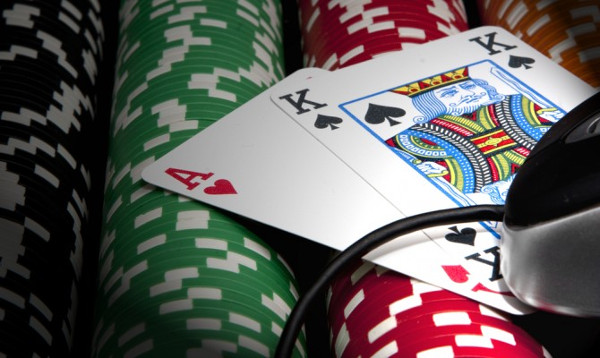 Как найти онлайн-казино с гарантией выплаты выигрышей?